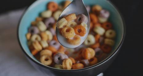 Encuentra el cereal para bebés más nutritivo y sabroso del mercado.