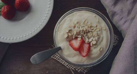 ¿Cómo elegir el mejor yogur para la alimentación de tu bebé?